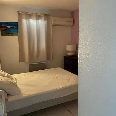 à Torreilles * Fenouillet (Pyrenees-Orientales)